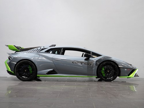 2022 Lamborghini Huracan - 2