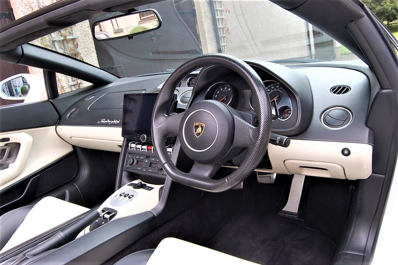 2012 Lamborghini Gallardo Spyder - 7