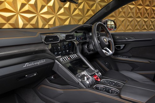 2021 Lamborghini Urus - 8