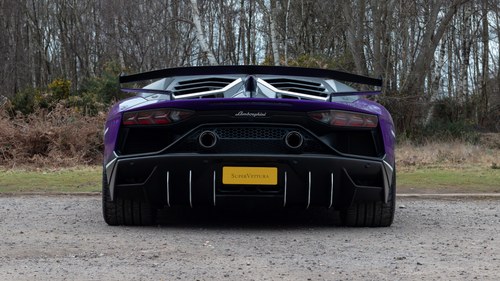 2020 Lamborghini Aventador - 6