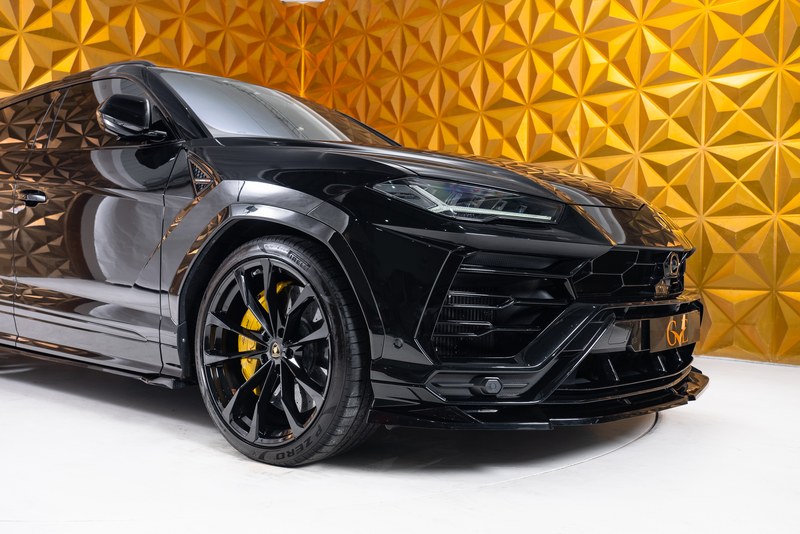 2019 Lamborghini Urus - 4