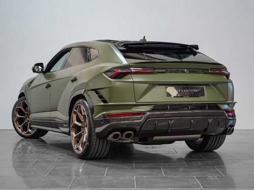 2023 Lamborghini Urus - 3