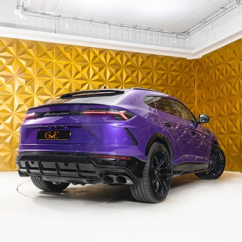 2018 Lamborghini Urus - 2