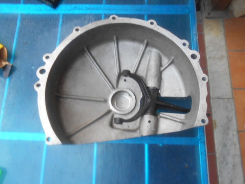 Clutch bell housing and control fork for Lamborghini Miura