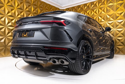 2019 Lamborghini Urus - 2