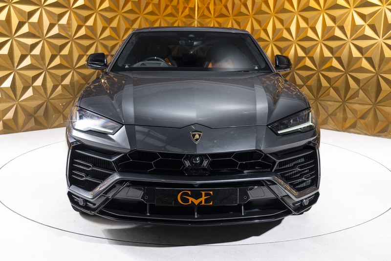 2019 Lamborghini Urus - 4