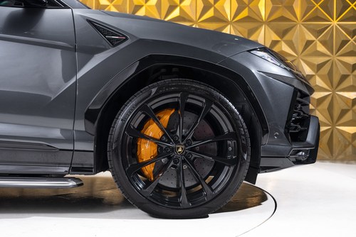 2019 Lamborghini Urus - 5