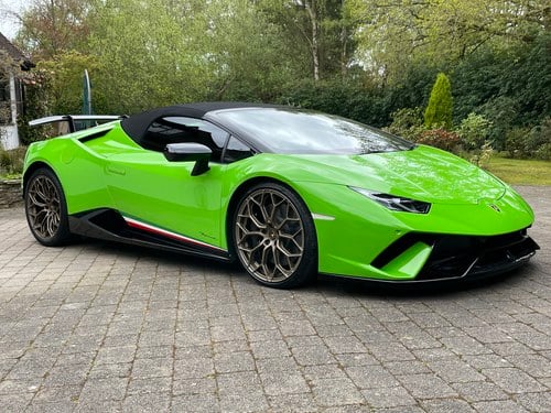 2018 Lamborghini Huracan V10 Performante Spyder For Sale