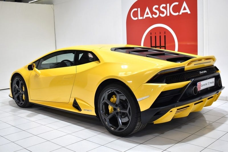 2020 Lamborghini Huracan - 2 2020 Lamborghini Huracan - 2