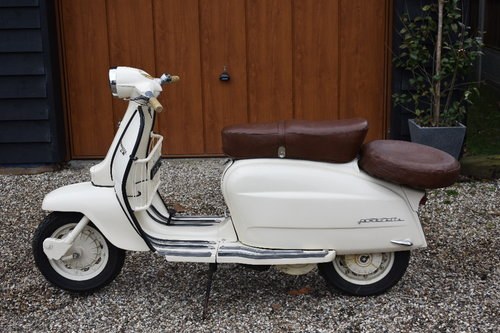 Lot 60 - A 1965 Lambretta Li 150 - 02/05/18 Vente aux enchères