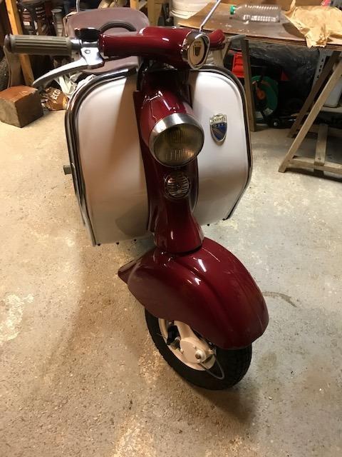 1957 Lambretta LD 125 Dark red Manual, speed in Lescheroux