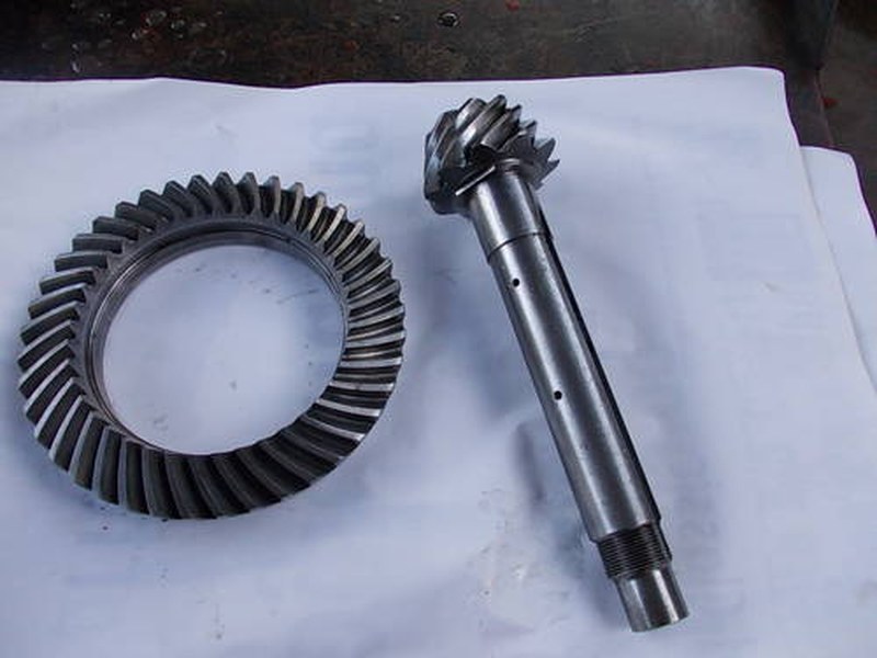 Crown wheel and pinion for Lancia Flavia Berlina s1