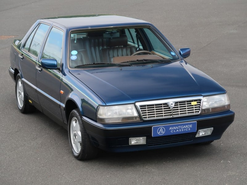 Lancia Thema 8.32