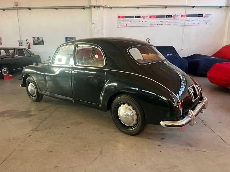1952 Lancia Aurelia - 2 1952 Lancia Aurelia - 2