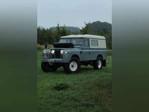 1968 Land Rover Series 2A Fully Restored 3.9 V8 For Sale (picture 1 of 12)