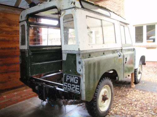 1967 Series 2a SWB Petrol Land Rover station wagon - Safari roof For Sale