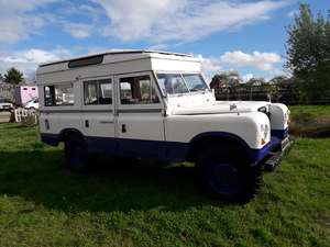 1973 Land Rover Series III 109 Station Wagon Safari For Sale (picture 1 of 8)