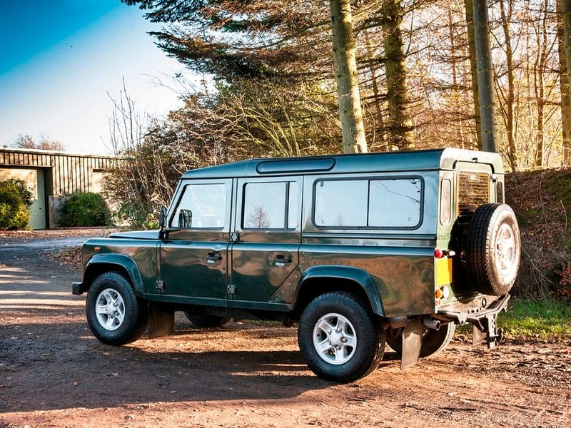 DEFENDER 110 COUNTY SW Td5 9 SEATER *1 OWNER-85,000 MILES *