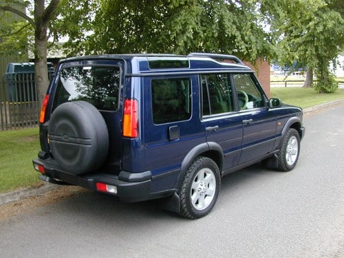2004 Land Rover Discovery - 3