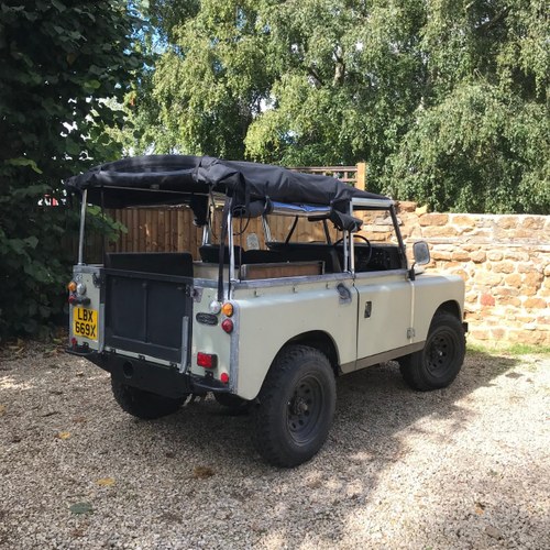 1982 Land Rover Series 3. Galvanised Chassis and new bulkhead In vendita