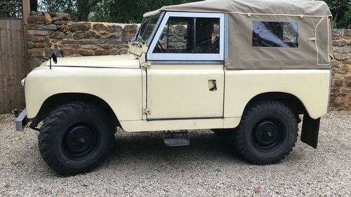 Picture of 1968 Land Rover Series 2.  With Galvanised chassis & new canvas - For Sale