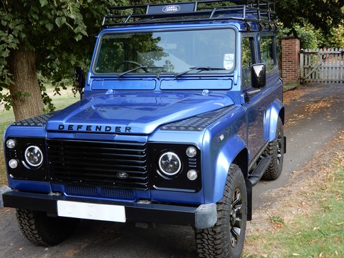 2002 LAND ROVER DEFENDER 90 FACTORY COUNTY STATION WAGON RESTORED In vendita