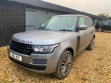 Picture of Land Rover Range Rover - 4.4 SD V8 Vogue Auto 4WD (s/s) 5dr