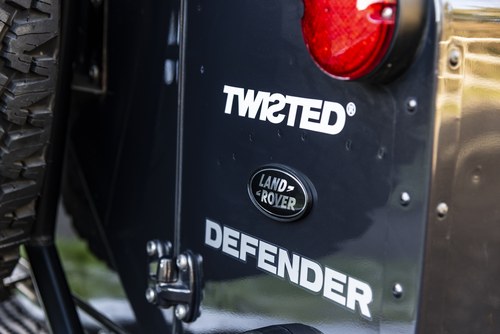 2014 Land Rover Defender - 9