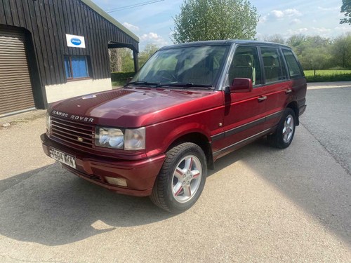 2001 Gorgeous Special Edition P38 Bordeaux Red 4.0V8 Range Rover For Sale