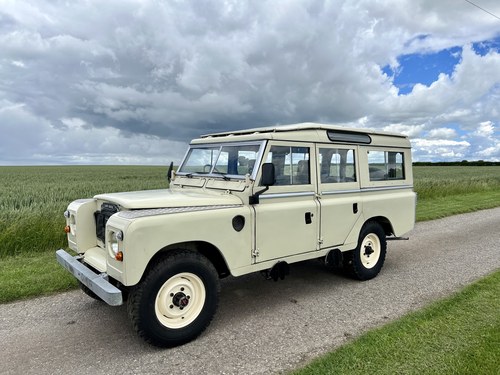 1971 Land rover Series 3 109 station wagon *Royale edition* SOLD