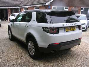 2015 LAND ROVER DISCOVERY SPORT 2.0 TD4 180 SE Tech 5dr Auto For Sale (picture 4 of 8)