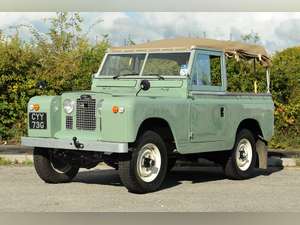 1968 Fully restored Land Rover Series II A (88 For Sale (picture 1 of 12)