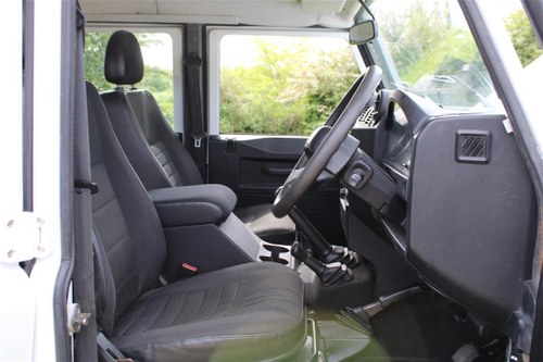 2013 Land Rover Defender - 5