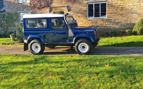 1996 Land Rover Defender (picture 1 of 16)