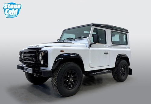 2013 Land Rover 90 TDCi 2.2 3 owners 36,900 miles VENDUTO