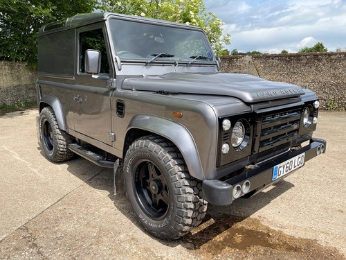 2010/60 Defender 90 TDCi hardtop 'Urban Truck' conversion VENDIDO
