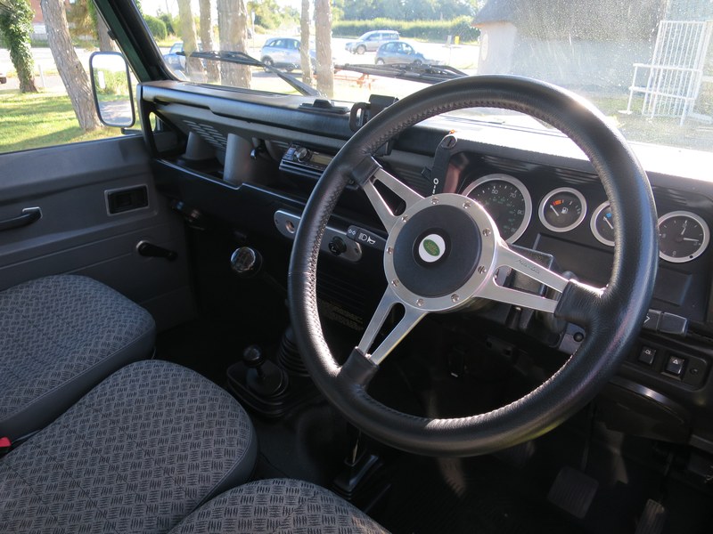 2001 Land Rover Defender - 4