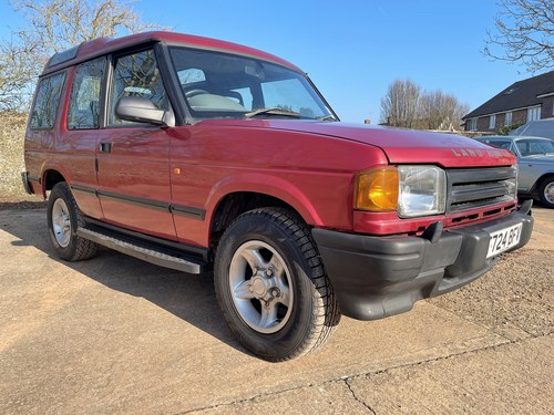 1999/T Discovery 300TDi 3-door with just 52000m SOLD
