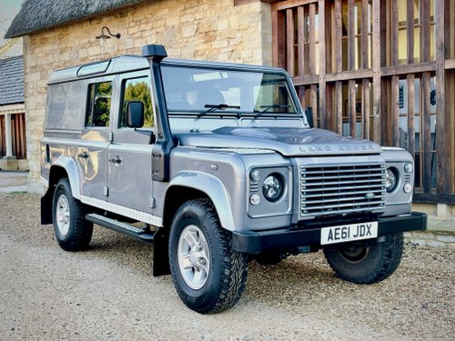 2011 LAND ROVER DEFENDER 110 TDci XS UTILTY STATION WAGON For Sale