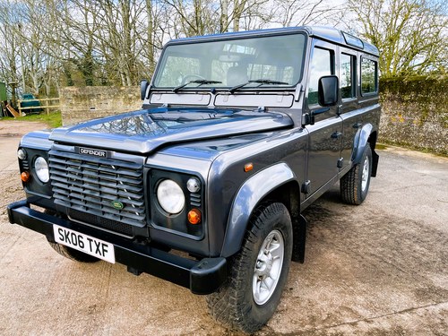 2006 defender 110 td5 county station wagon, 2 owners 12M MOT SOLD