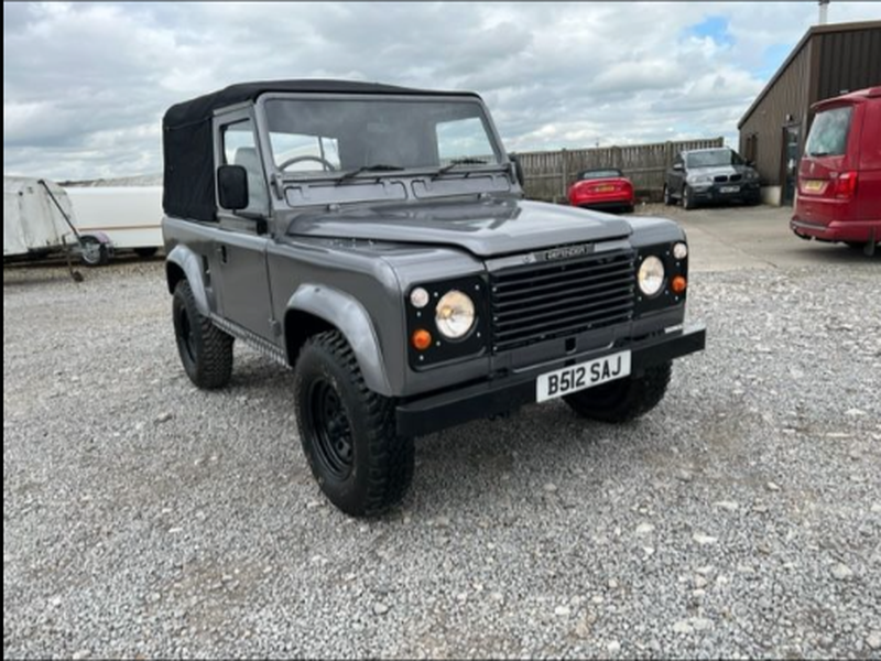 Land Rover® 90 *Petrol Ragtop* (SAJ)