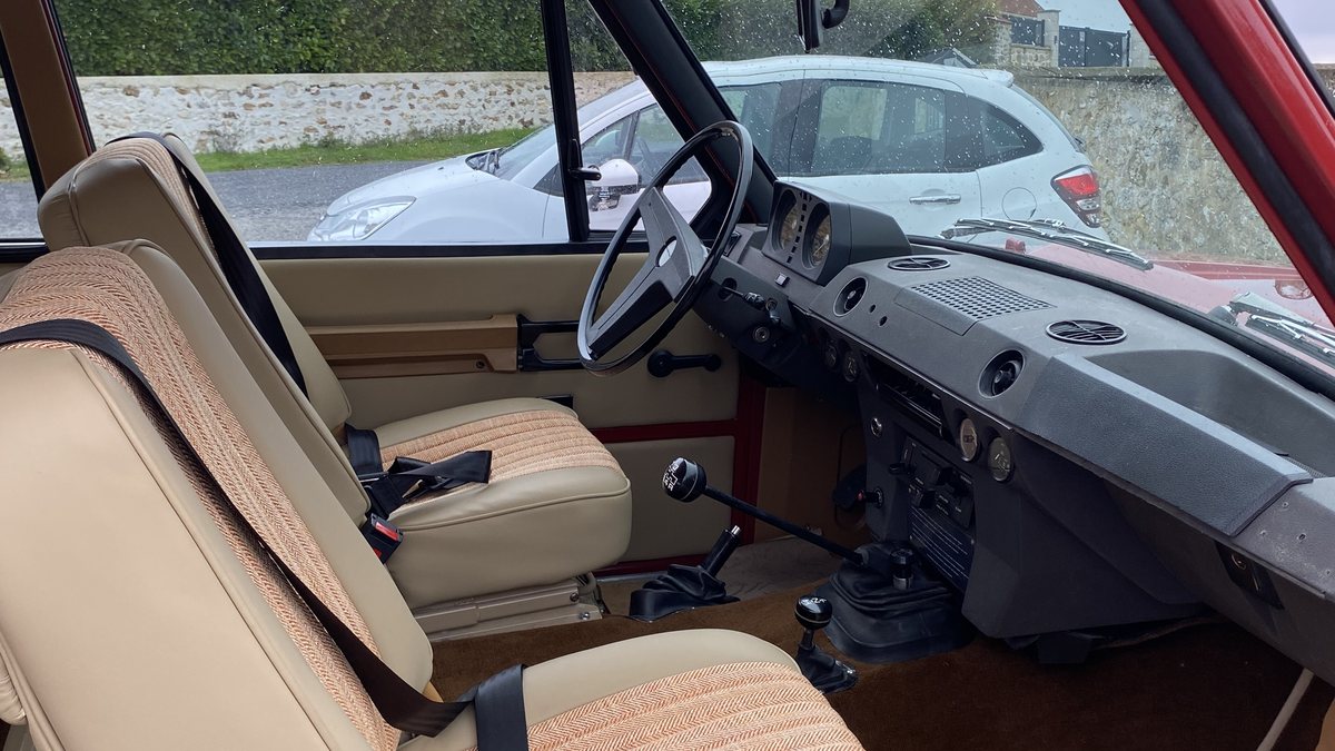 Rrange Rover Classic Red 1976 Land Rover Range Rover Classic Red Manual, 4 speed Left Hand Drive ...