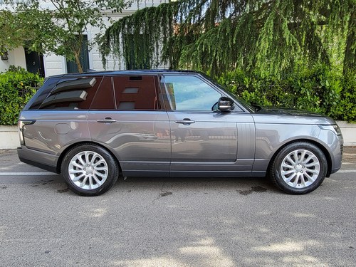 2018 Land Rover Range Rover Vogue 4.4 SDV8 Kaufen Bei