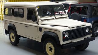 Picture of 1996 Land Rover defender 110 300 TDI
