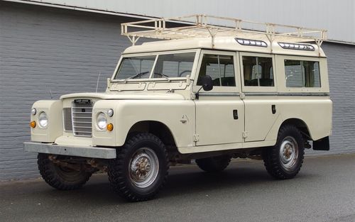 1979 Land Rover 109 Series lll Very original & Rust free (picture 1 of 60)