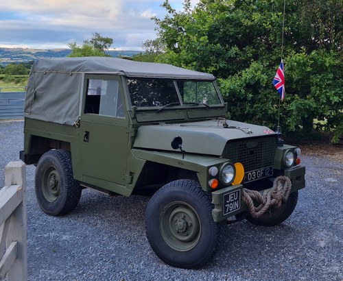1975 Land Rover 88 inch Lightweight For Sale by Auction