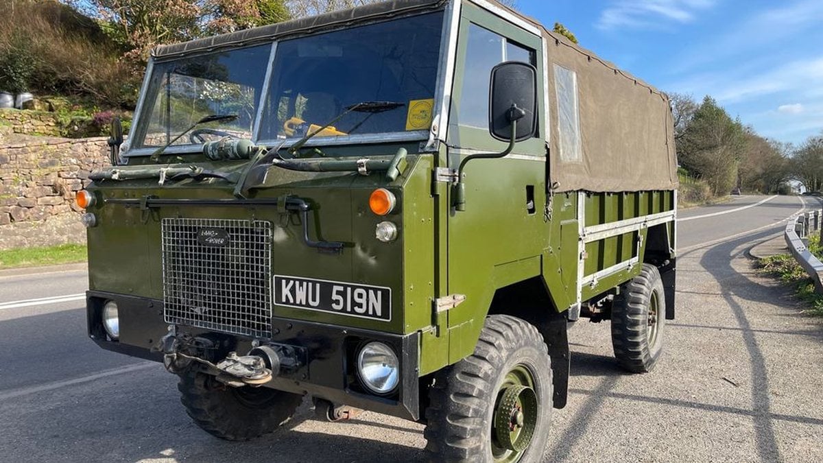 Land Rover 101 Rally 1975 Land Rover 101 Forward Control Green Manual, 4 speed Right Hand ...