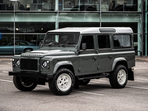 2013 Land Rover Defender 110 2.2 TDCi County Station Wagon 4WD MW VENDIDO