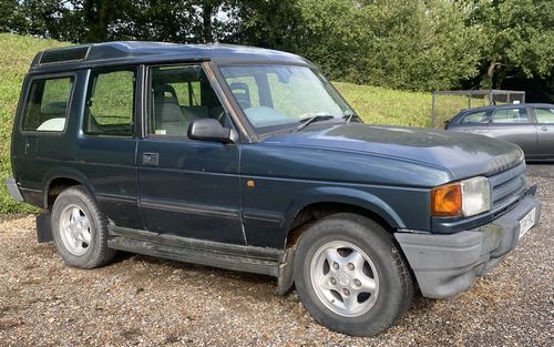 1997 Land Rover Discovery 300 Tdi  Spares or repair. (picture 1 of 9)