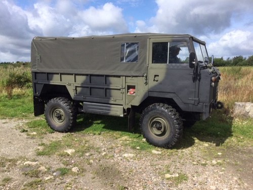Land Rover 101 forward control